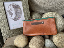 Load image into Gallery viewer, Pouches in Kangaroo Leather - Large &amp; Slim
